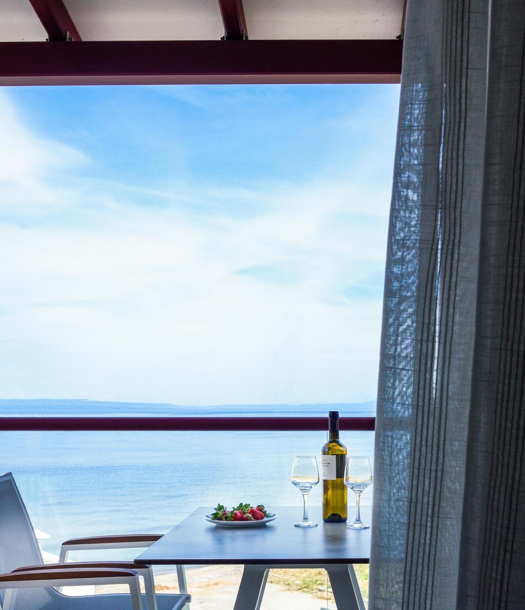Elpiniki Luxury Rooms ネア・ポティダイア エクステリア 写真